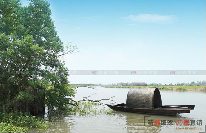 廠(chǎng)家直銷(xiāo)仿古做舊觀(guān)光旅游烏篷船 裝飾景觀(guān)手劃單蓬木船 小漁船