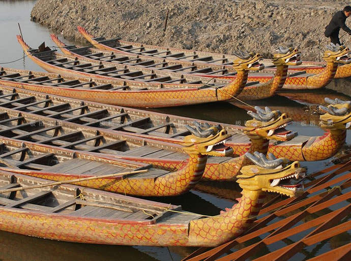 木質(zhì)龍舟