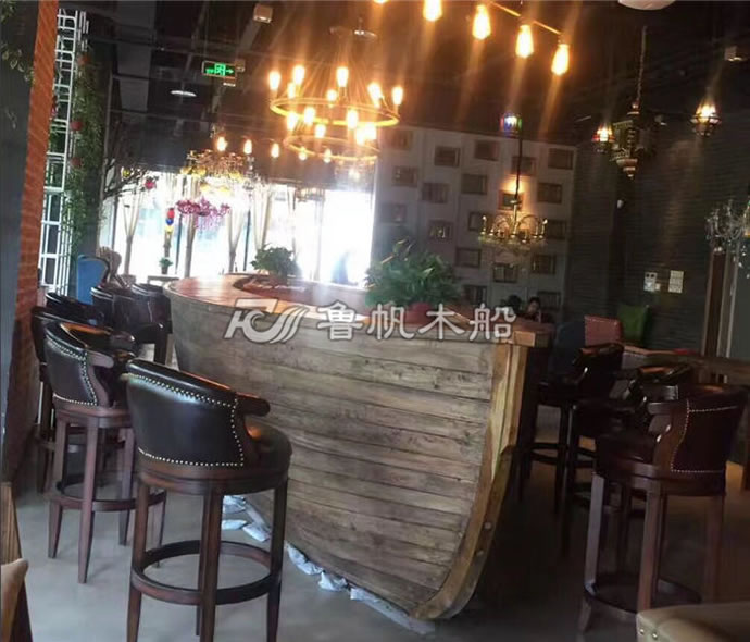 船型吧臺